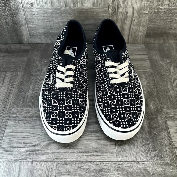 Vans Authentic Skateboarding Shoes Women's size 9 Black White - Picture 4 of 9